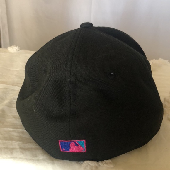 NEW ERA black fitted Toronto Blue Jays baseball cap. Size 7 3/8. - Picture 5 of 14